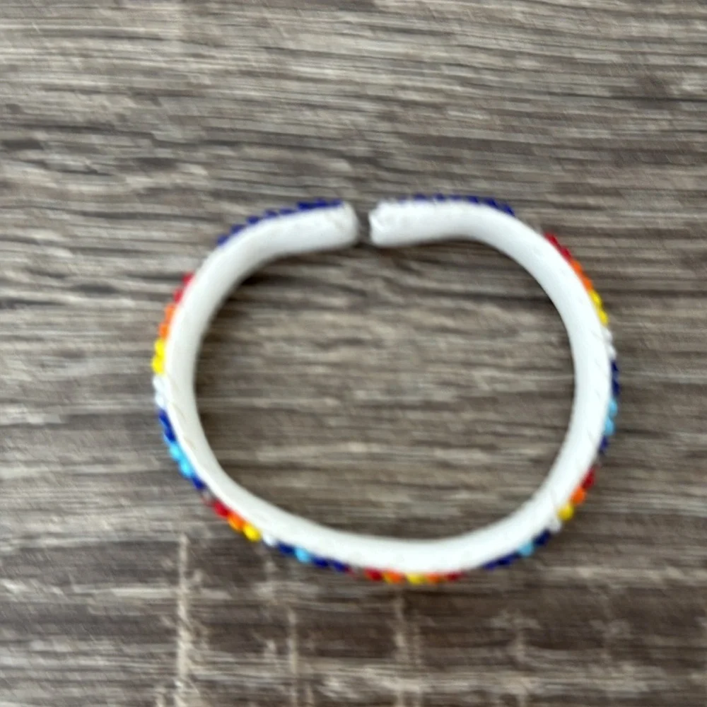 Native American crafted beaded bracelet leather western southwestern Yellowstone